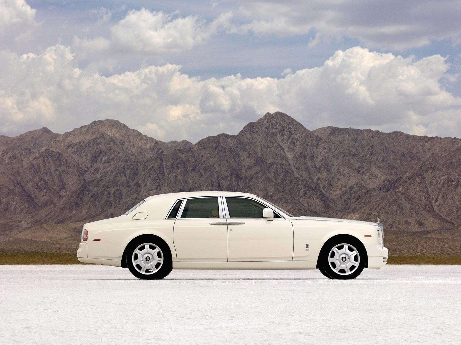 Rolls royce phantom wallpapers